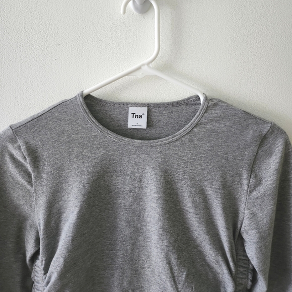 Aritzia TNA Chill Malibu Cropped Long Sleeve in Gray - Picture 2 of 7